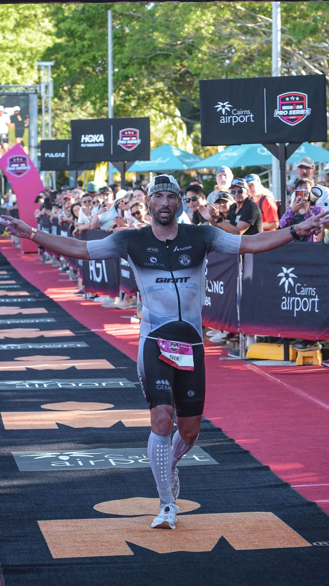 Sven Wies Stark Soul Markenbotschafter glänzt beim Ironman Cairns / Australien