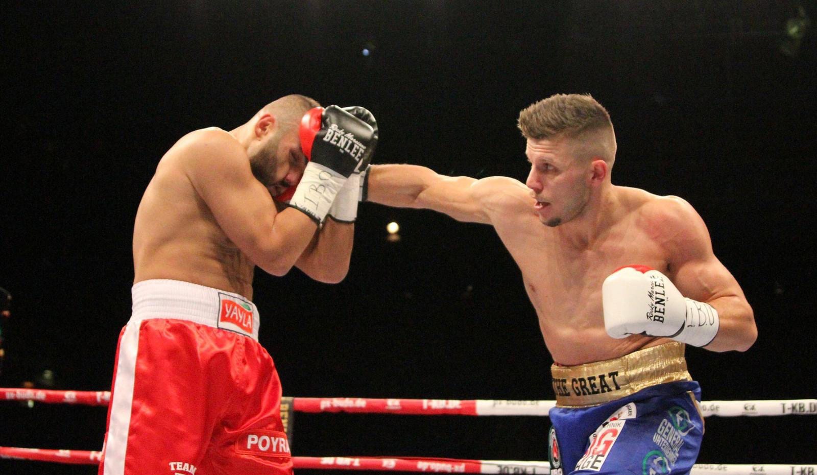 Alexander Rigas: Stark Soul Markenbotschafter und Weltmeister im Boxring
